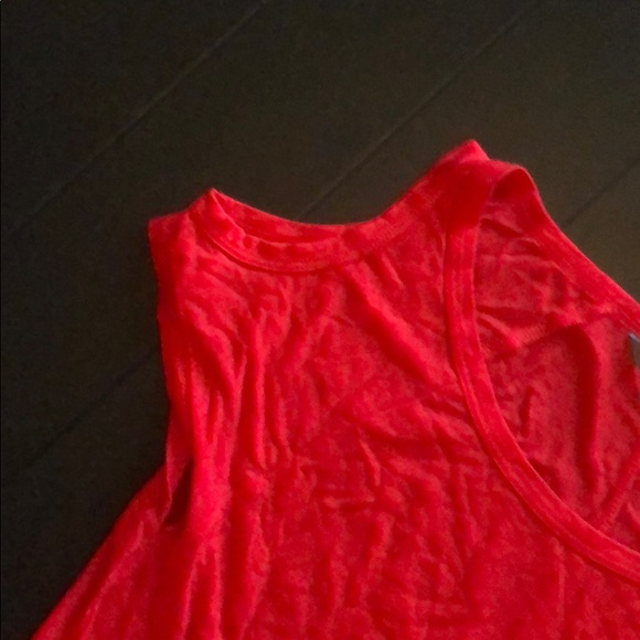 Tank/Tee - Picture 2 of 4